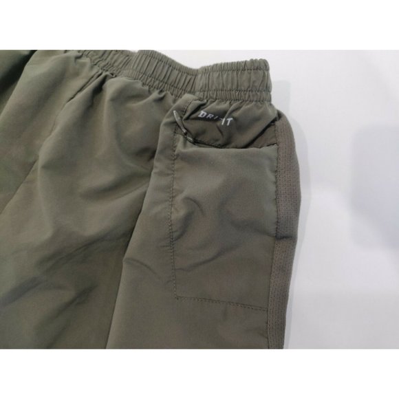 Nike Runing green shorts Whomen size M - Picture 6 of 8